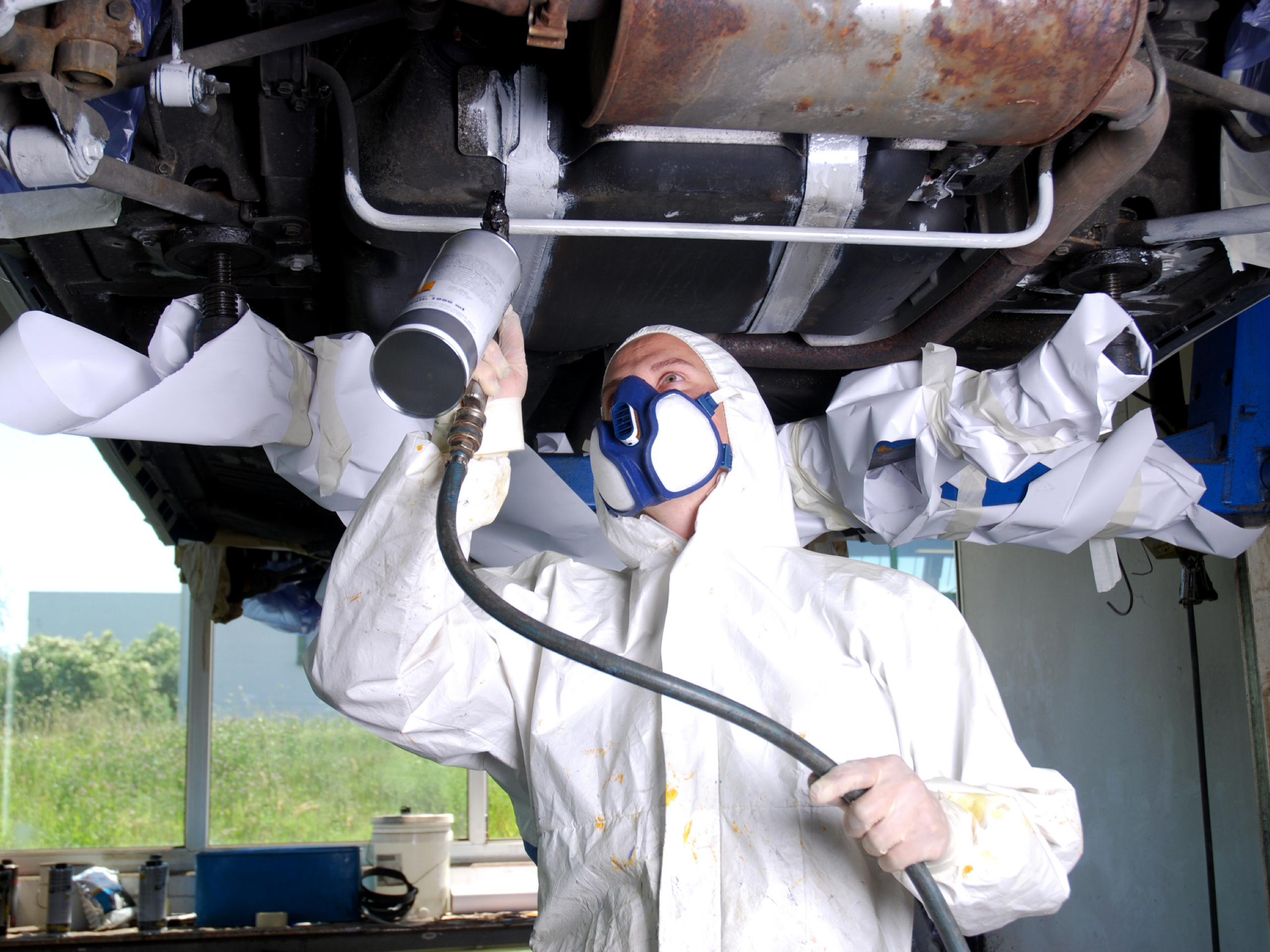 Unterbodenschutz und Hohlraumversiegelung bei Carfit Autoservice